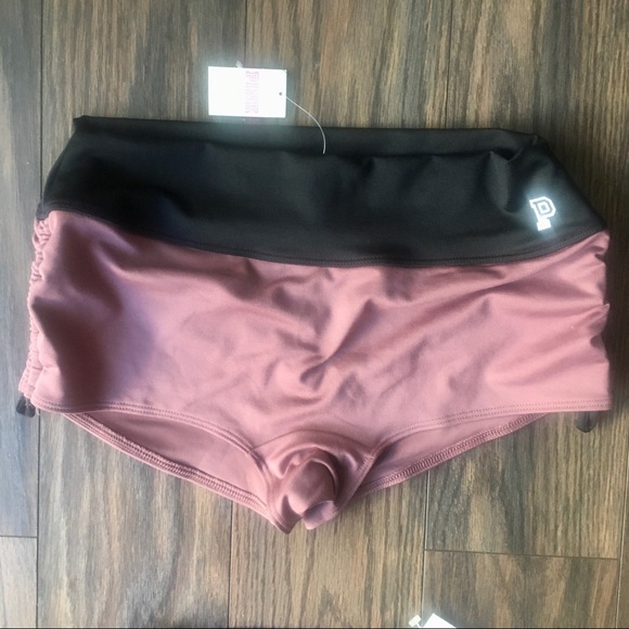 PINK by VS Ultimate Gym to Swim - Picture 3 of 10